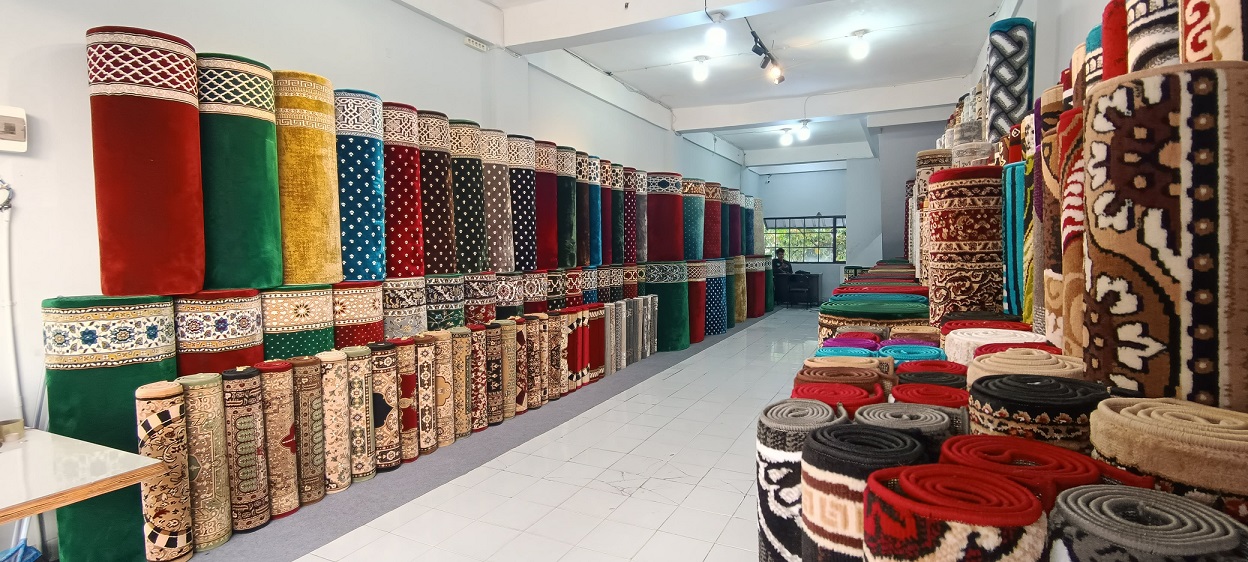 Foto Gudang Karpet Resmi