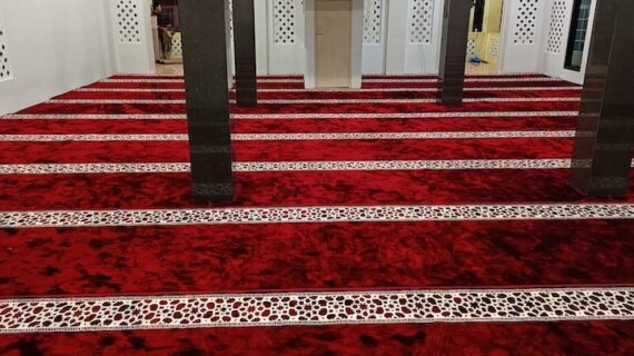 Panduan Lengkap Merawat Karpet Masjid Agar Selalu Bersih dan Rapi