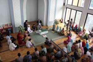 Panduan Membersihkan Karpet Masjid Setelah Acara Besar